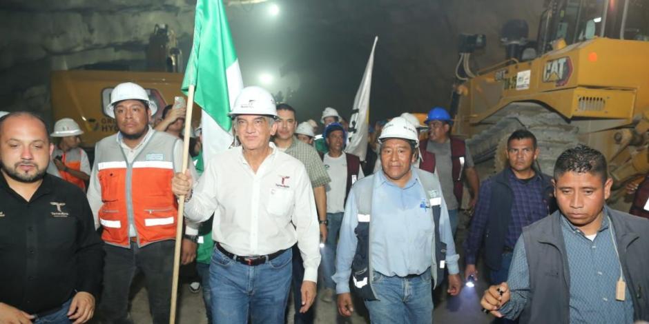 Américo Villarreal atestigua conexión de túnel en autopista Mante-Ocampo-Tula.