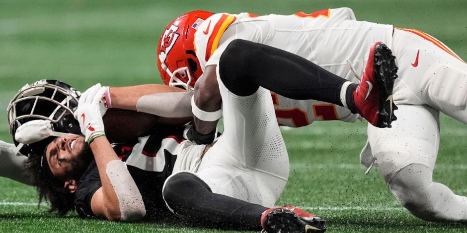 Chiefs se mantiene en la cima.