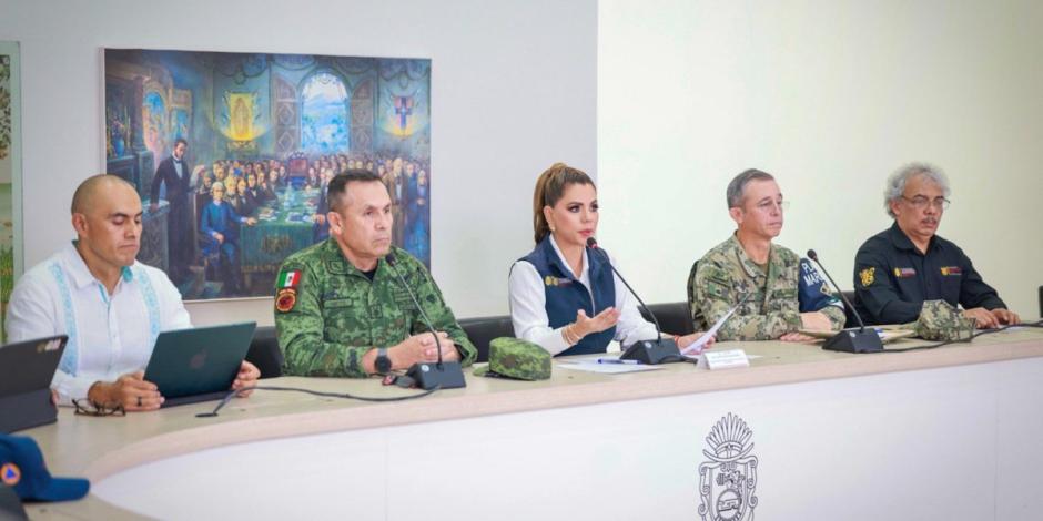 Evelyn Salgado pide estar atentos ante las lluvias que se generen por el huracán 'John'.