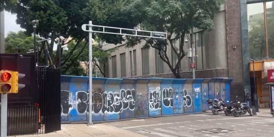 Las inmediaciones del Senado permanecen con murallas