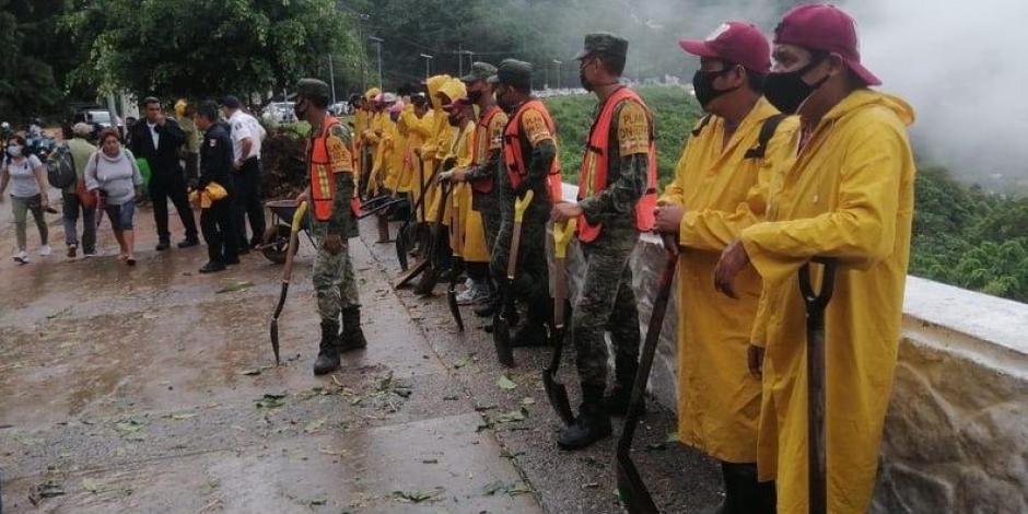 Guardia Nacional y Sedena activan ayuda a la población en Guerrero