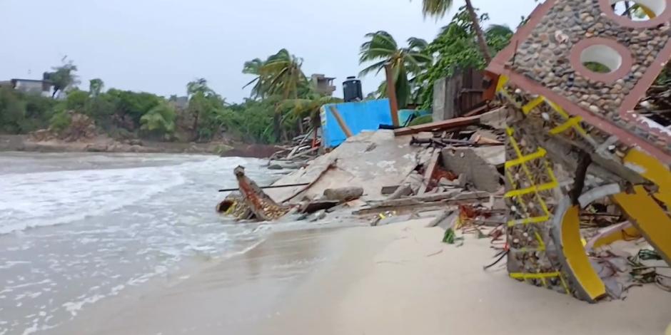 Las fuertes lluvias en la playa Las Peñitas han provocado severas afectaciones.