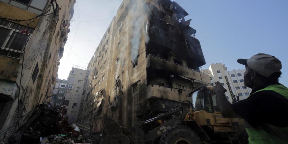 Edificio dañado en Líbano tras ataques de Israel.