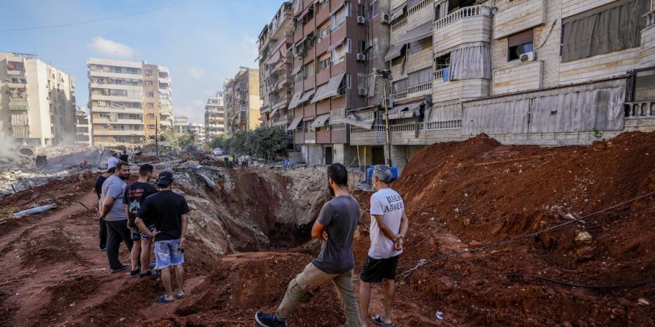 Un cráter quedó en el lugar donde murió el líder de Hezbolá, Hassan Nasrallah.