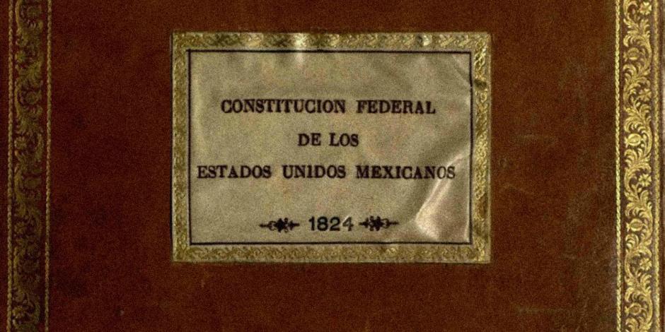 Portada de la Constitución federal de la República mexicana