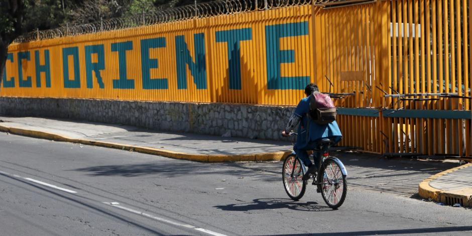 Suspenden clases en el CCH oriente