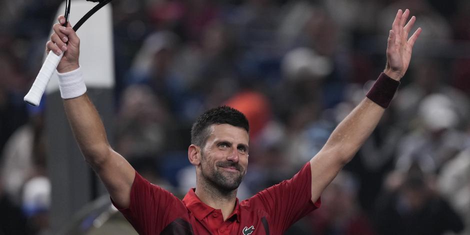 El serbio Novak Djokovic celebra tras vencer al checo Jakub Mensik en cuartos de final del Masters de Shanghai. En semifinales va ante Taylor Fritz.