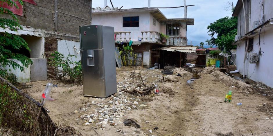 Paso de huracán John afectó regiones de Guerrero como Acapulco y Coyuca.