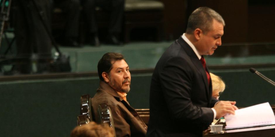 En la imagen, Gerardo Fernández Noroña y Genaro García Luna en 2009.