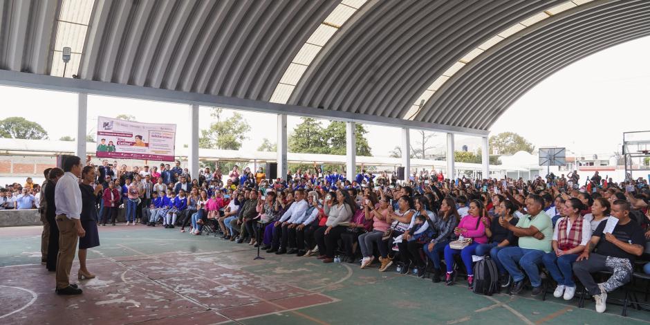 El miércoles pasado, la Presidenta Claudia Sheinbaum visitó una escuela secundaria para presentar la beca "Rita Cetina".