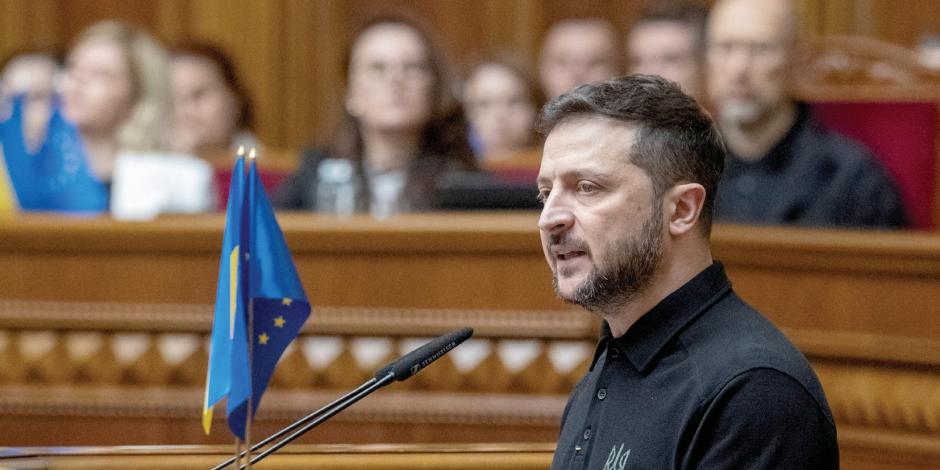 El presidente Volodimir Zelenski expone detalles de su propuesta ante el Congreso en Kiev, ayer.