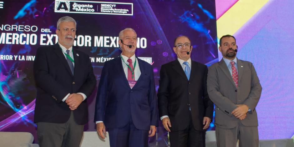 Se llevó a cabo el 30° Congreso de Comercio Exterior Mexicano.