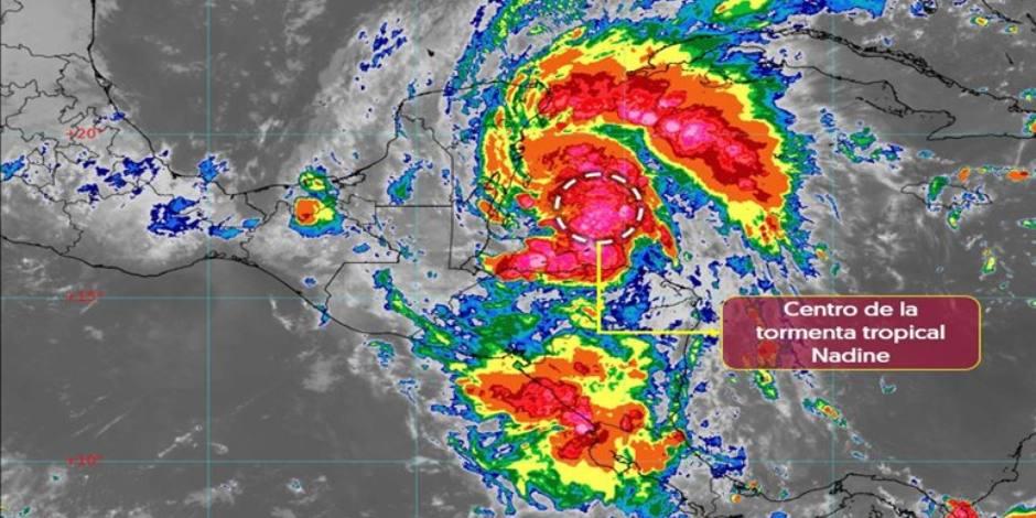 Tormenta tropical ‘Nadine’ frente a costas de Quintana Roo.