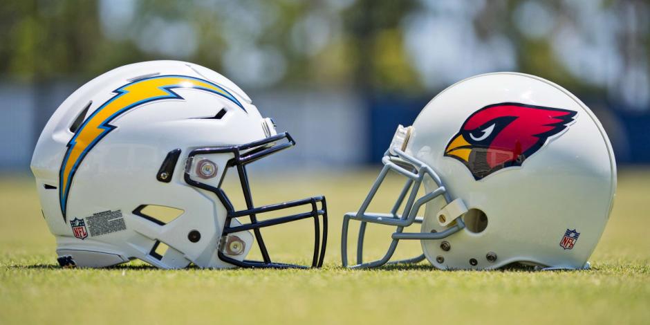 Arizona Cardinals y Los Angeles Chargers se miden en la NFL.