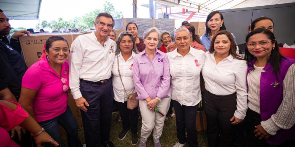 Llevan Américo y María la brigada 'Transformando Familias' a San Fernando.