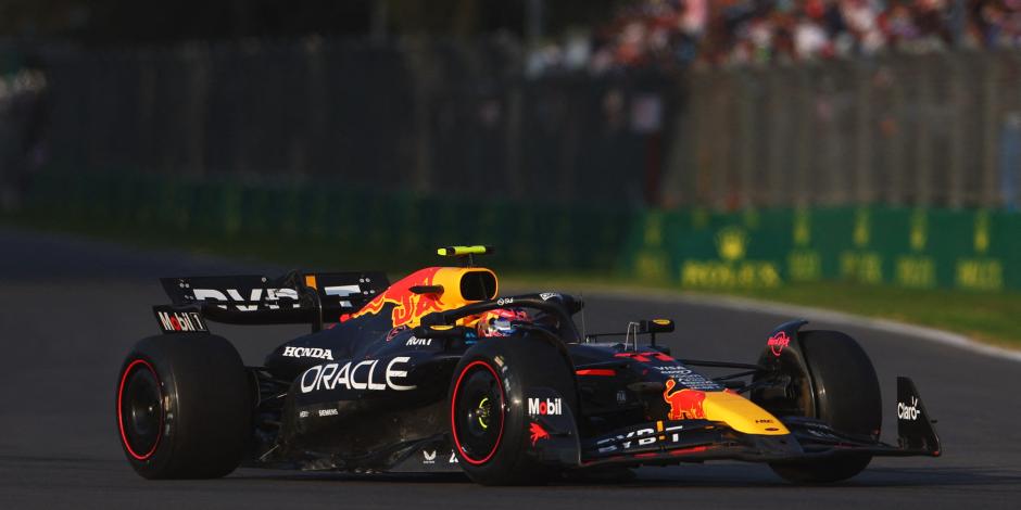 El Red Bull de Checo Pérez durante la Práctica 2 del Gran Premio de la Ciudad de México 2024.