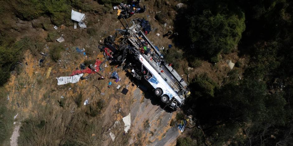 Accidente vial en la autopista Zacatecas-Aguascalientes deja 19 muertos.