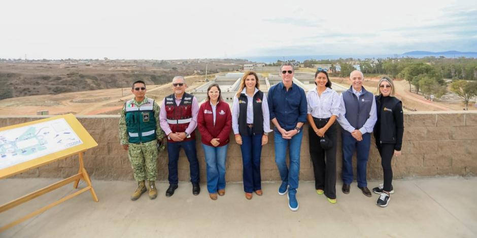 Marina del Pilar y Gavin Newsom supervisan avance de obra en planta tratadora de agua.