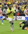 Vinícius Jr. festeja uno de sus goles en el triunfo de Brasil sobre Paraguay en la segunda fecha del Grupo D de la Copa América 2024.