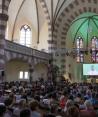 Un servicio religioso generado casi en su totalidad por inteligencia artificial, en una iglesia en Nuremberg, Alemania.