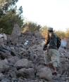 Ruinas después del terremoto en Afganistán.