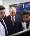 El presidente de Rusia, Vladímir Putin, visita el Centro Clínico de Investigación y Práctica de Tecnologías de Diagnóstico y Telemedicina del Departamento de Sanidad de Moscú, en la ciudad de Moscú, Rusia, 14 de febrero de 2024.