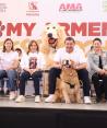 Alejandro Armenta, junto a su familia, firma la "Agenda Animalista" en el Tomy Armenta Fest 2024.
