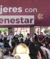 A través del Programa Mujeres con Bienestar puedes estudiar una licenciatura.