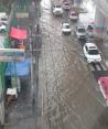 Inundaciones se reportan en Av. Tláhuac