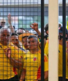 Aficionados de Colombia que entraron sin boleto a la final de la Copa América en riesgo de ser deportados