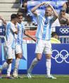 Argentina superó a Irak en su segundo juego en el torneo de futbol varonil de París 2024.