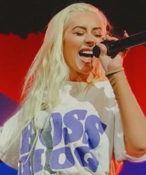 Así fue el épico concierto de Christina Aguilera en a Feria de San Marcos (VIDEOS)