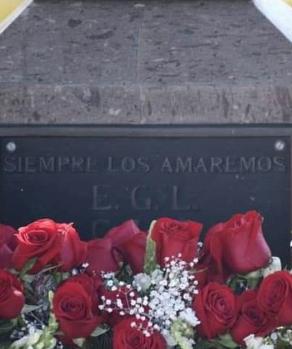 Estas fueron las rosas colocadas en la tumba del hijo de El Chapo.