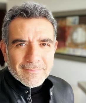Héctor Sandarti regresa a Televisa con nuevo programa