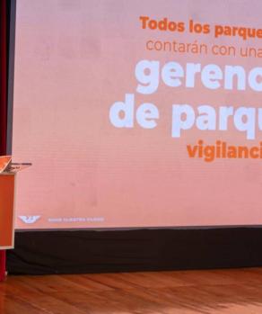 Mariana Rodríguez Cantú va por reconstrucción de 10 parques municipales.