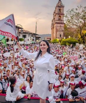 Con firmeza y apoyo popular, Michelle Núñez promete un gobierno de transformación para Valle de Bravo.
