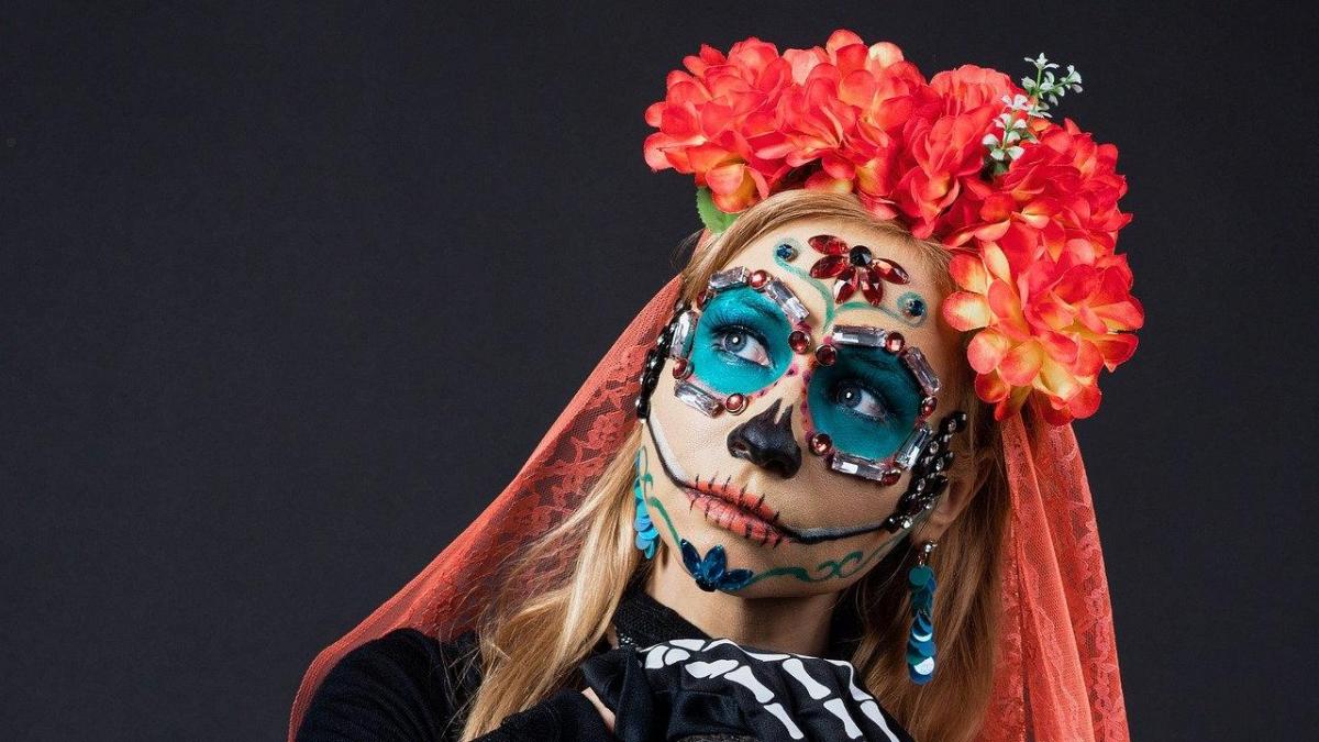 Día de Muertos: ¿Cómo hacer un maquillaje de Catrina? (VIDEO)