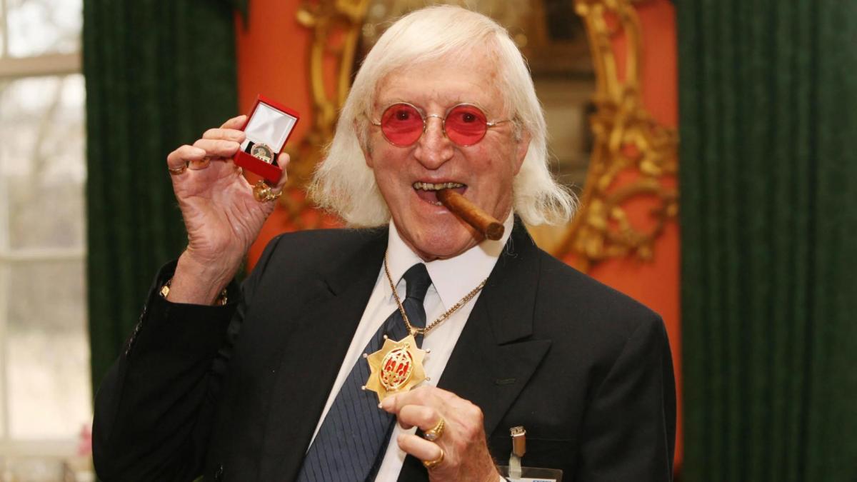 Who is Jimmy Savile, the protagonist of the disturbing Netflix documentary?