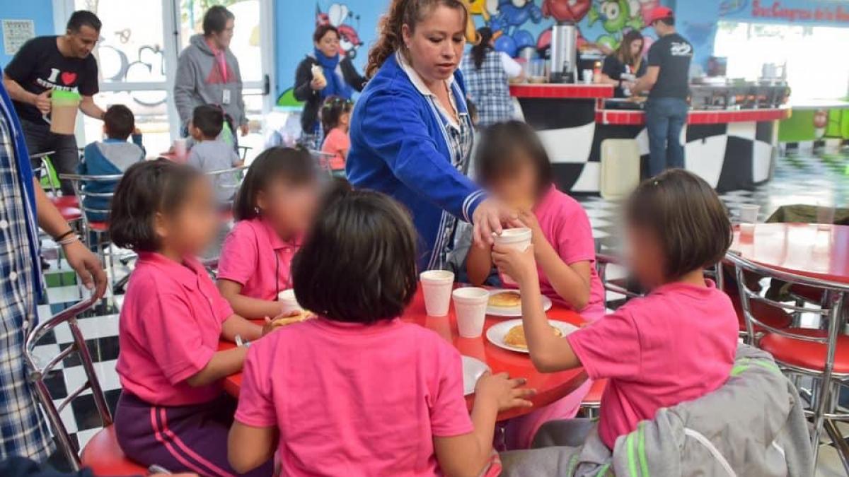 Mantienen en 50 centavos precio de desayunos escolares en CDMX