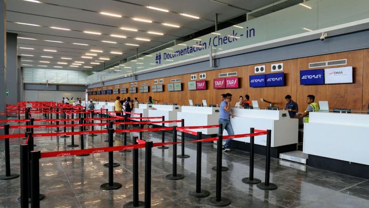 Aeropuerto Internacional de Acapulco suspende vuelos ante riesgo por huracán ‘John’