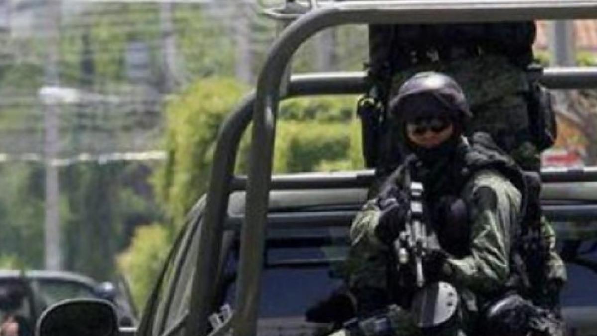 Reportan 5 militares lesionados tras accidente en Michoacán
