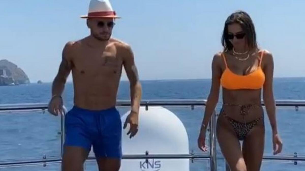 Immobile presume sus vacaciones junto a su hermosa novia tras