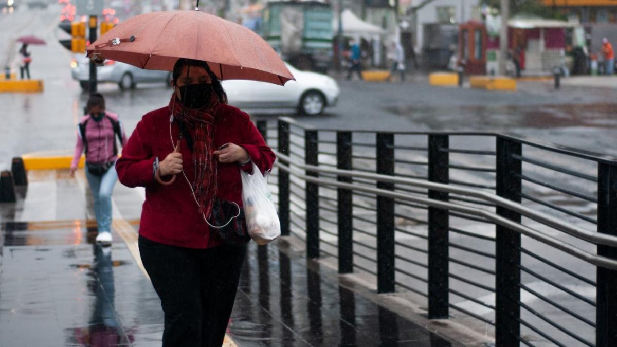 Alertan por fuertes lluvias y posible caída de granizo para esta noche en CDMX