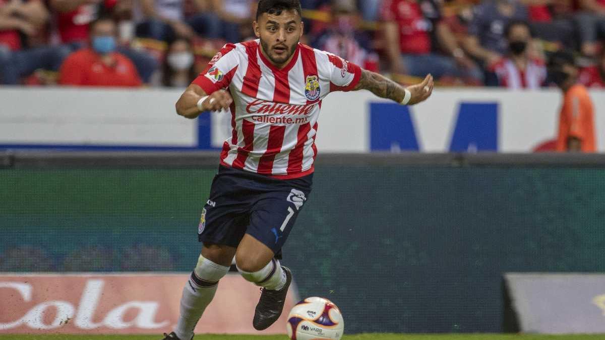 CHIVAS: Alexis Vega tendría los días contados en el Rebaño; interesa a un club español