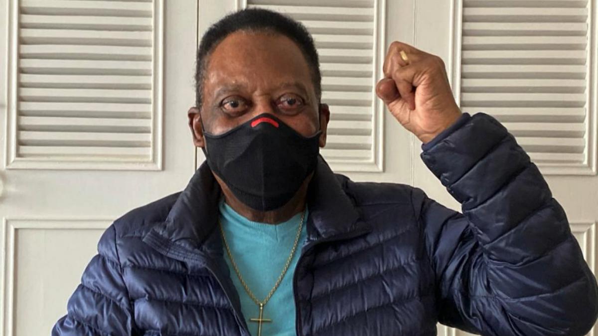 Pelé manda alentador mensaje luego de ser ingresado al hospital