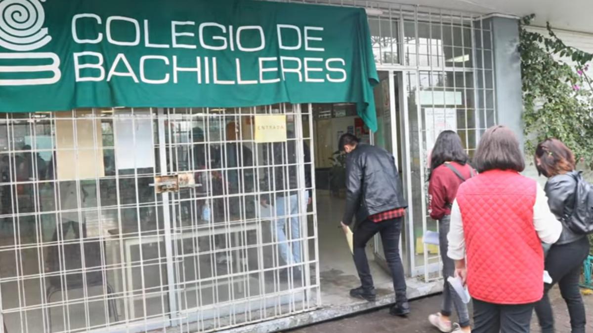 Colegio de Bachilleres evita huelga en 20 planteles ubicados en CDMX, tras aceptación de acuerdo