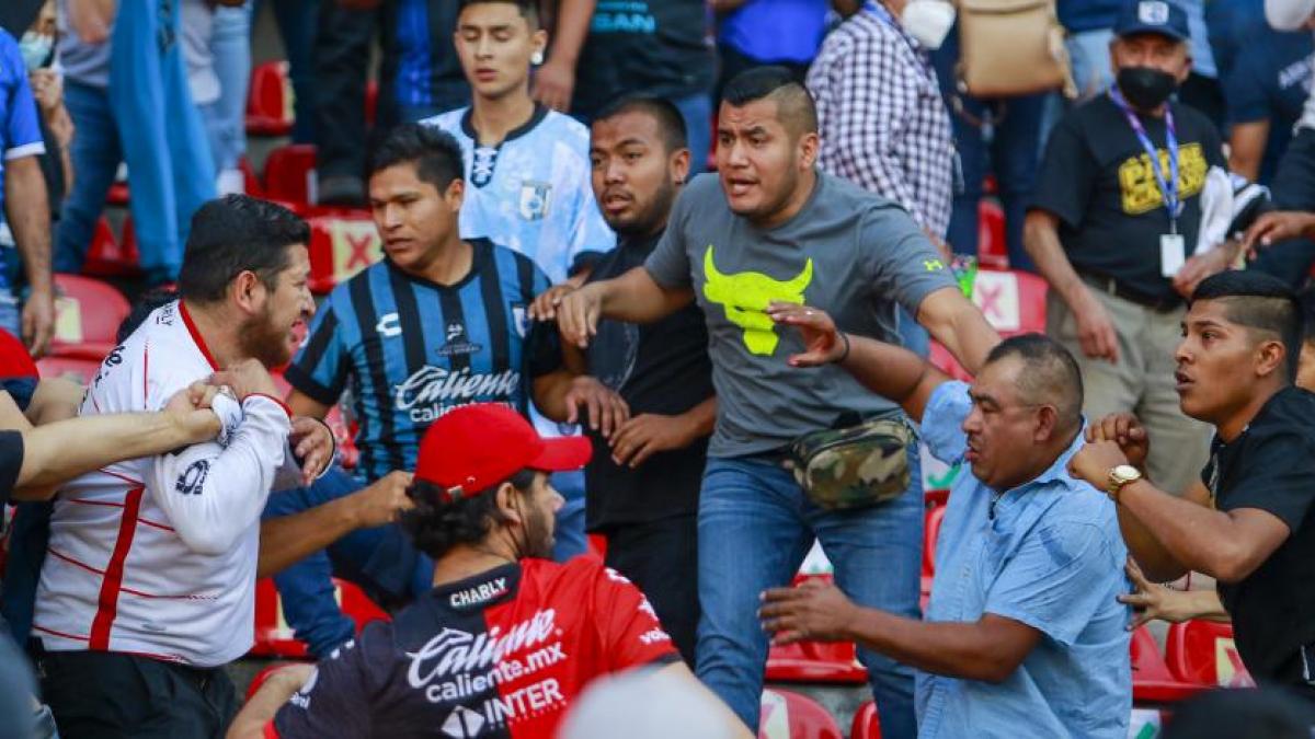 PAN presenta reforma que plantea hasta 6 años de cárcel por violencia en estadios