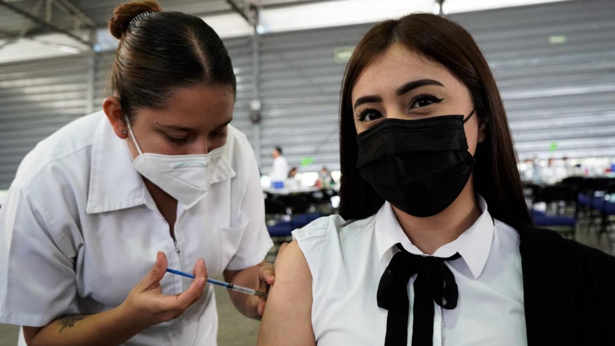 Arranca jornada masiva de vacunación contra COVID-19 en CDMX