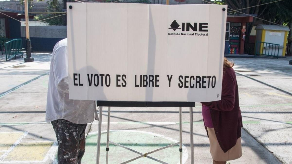 INE reincorpora más de 36 mil solicitudes de registro para votar de mexicanos en el extranjero