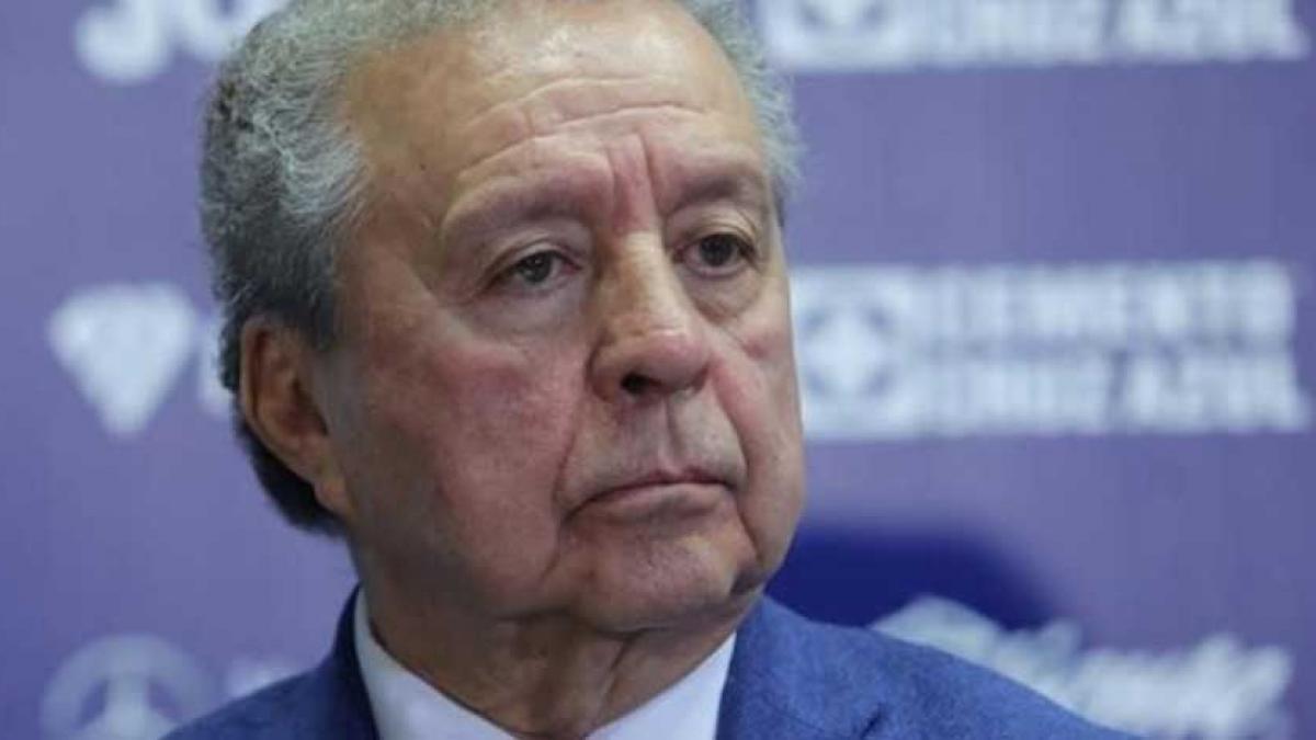 Detienen a Víctor Garcés, ex director jurídico de la Cooperativa Cruz Azul